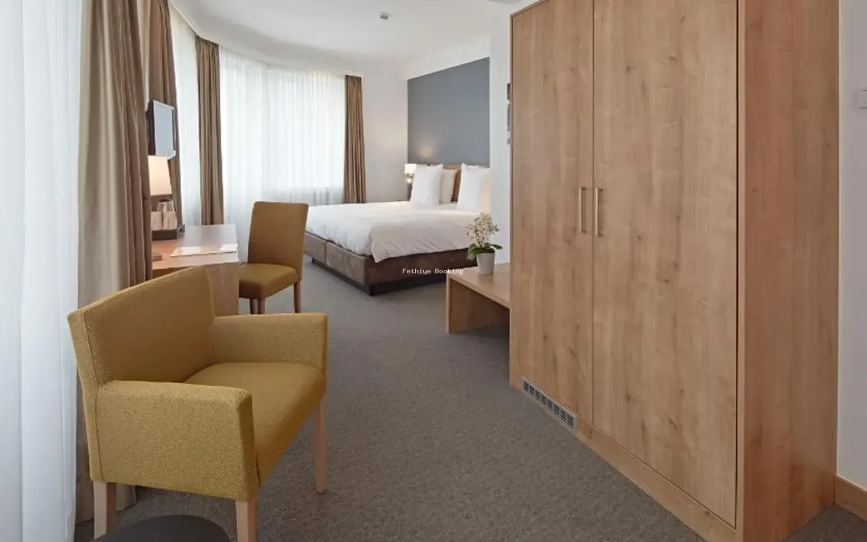 Grand City Hotel